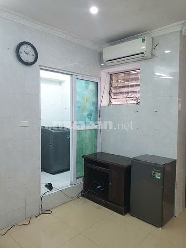 Cho thuê căn hộ tại số 4 phố Thể Giao, quận Hai Bà Trưng