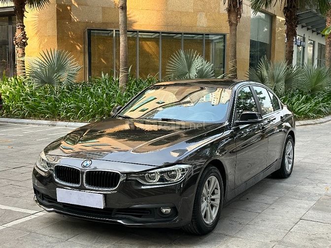 BMW 3 Series 320i,sx 2015 model 2016