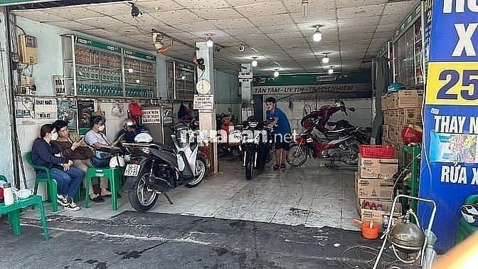 Cần tuyển nam Rửa Xe Máy, thu nhập 1 tháng từ 8 triệu trở lên