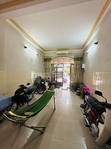 Bán Nhà Hẻm 10M Thông -Nguyễn Sơn - Tân Phú -62M2 - 3 Tầng -Nhỉnh 7 Tỷ