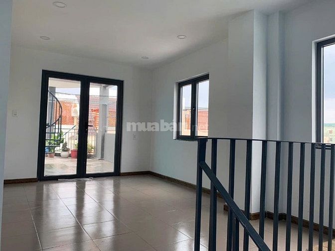 Bán nhà 2hẻm 4m Hậu Giang Phường 11 Quận 6  giá 5,8 tỷ - 42,9m2