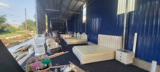 Cho thuê kho 2 mặt tiền 200m2 cách BV Long An 500m. Đường Nguyễn Minh 