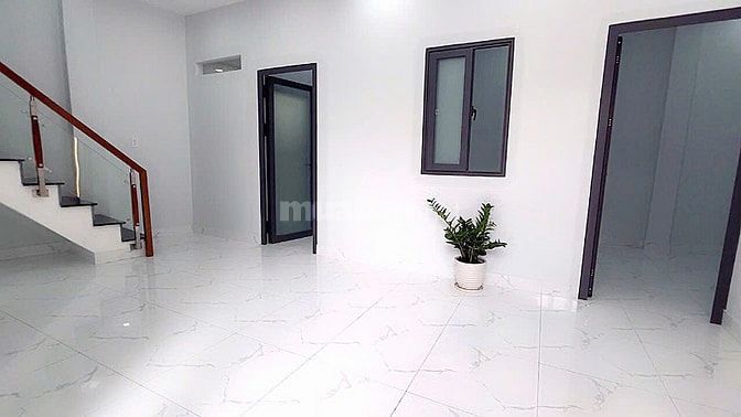 Nhà mới ở liền Âu Dương Lân P3Q8 4PN 61,5m2 shr hiện hữu hoàn công đủ