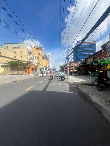 Bán gấp nhà MT Kinh Doanh Âu Cơ, P.14, Quận Tân Bình.