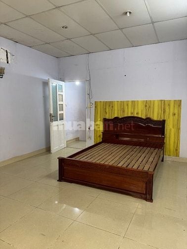 Cho thuê nhà quận 6, 14m x 4m2, 3 phòng ngủ.