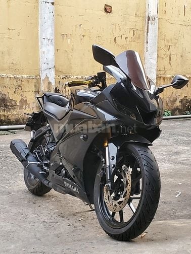 Bán Yamaha R15 V3 2018, giấy tờ theo xe không chính chủ, bao tranhchấp