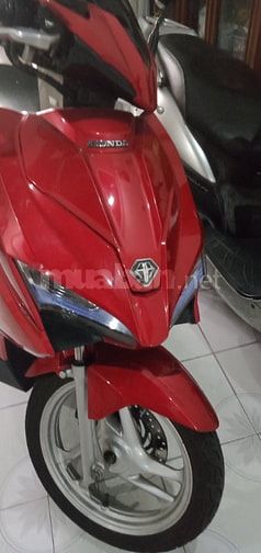 Bán 01 xe Honda Airblade màu đỏ đen, năm 2018