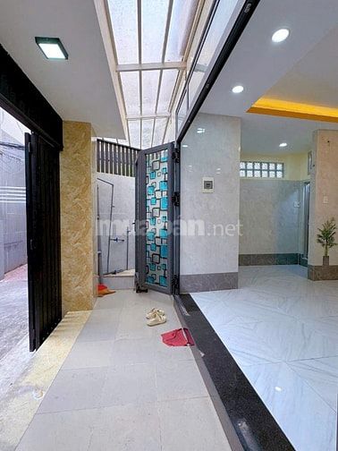 SIÊU PHẨM GIÁ RẺ - 5 TẦNG - 39M2 - SÁT MẶT TIỀN - GẦN NGÃ TƯ HÀNG XANH