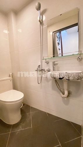 Hơn 3Tỷ_Nhà Đẹp 22m2 x 5Tầng_10m Ra ÔTÔ_Sổ Đỏ Riêng_Phố Minh Khai