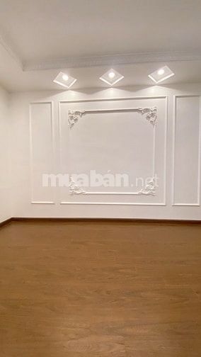 Hơn 3Tỷ_Nhà Đẹp 22m2 x 5Tầng_10m Ra ÔTÔ_Sổ Đỏ Riêng_Phố Minh Khai