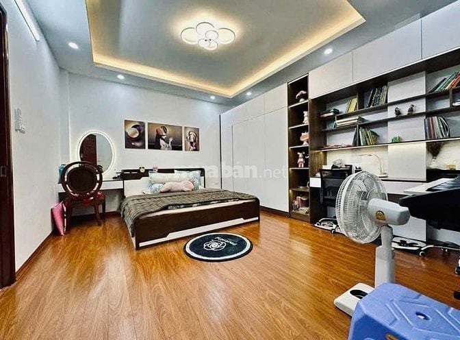 Khai xuân chị Linh giảm 400tr bán nhà 36m xây phố Bồ đề chỉ nhỉnh 6 tỷ