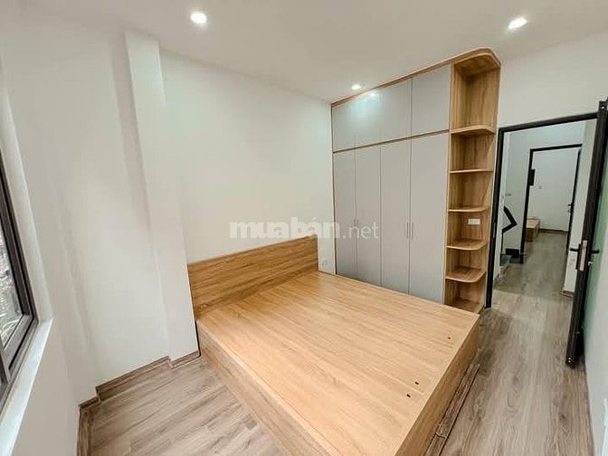 Nhà Đẹp Gần Đường Ô Tô Minh Khai, Hoàng Mai 32m, 4 tầng, giá 6.18 tỷ.