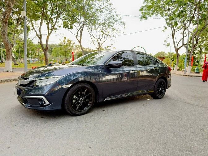 Bán Xe Honda CiVic 1.8G Vin 2020. Màu xanh