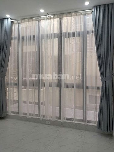 Nhà 3 mặt thoáng, 35.2m2, 3 tầng  ( gần trường Kinh tế,BK, Xây dựng )