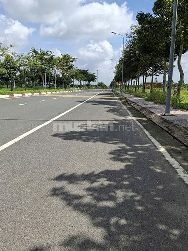 Bán quỹ đất 4 mặt tiền Nguyễn Văn Cừ huyện Nhơn Trạch Đồng  Nai 130 tỷ
