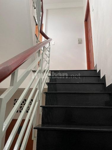 Chính chủ cho thuê nhà nguyên căn đường Lạc Long Quân, P.10, Tân Bình