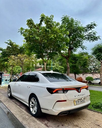 Cho Thuê Xe Tự Lái Giá Rẻ Tại HCM, Giao Xe Tận Nơi Miễn Phí