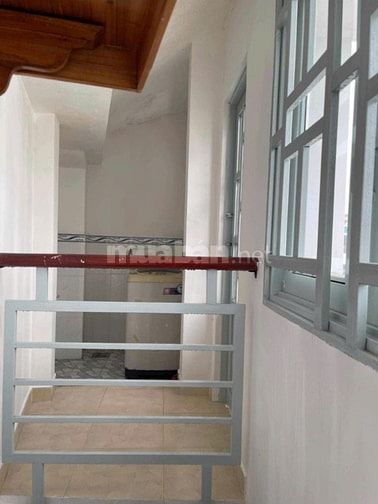 Chính chủ cho thuê nhà nguyên căn đường Lạc Long Quân, P.10, Tân Bình