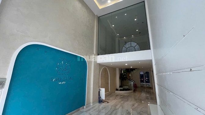 CHO THUÊ NHÀ 2 MẶT TIỀN 444 NGUYỄN ĐÌNH CHIỂU, QUẬN 3. DT 4x20m,5 tần