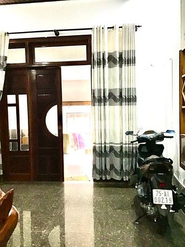 Cho thuê nhà mt nguyên căn rất đẹp tiện kd