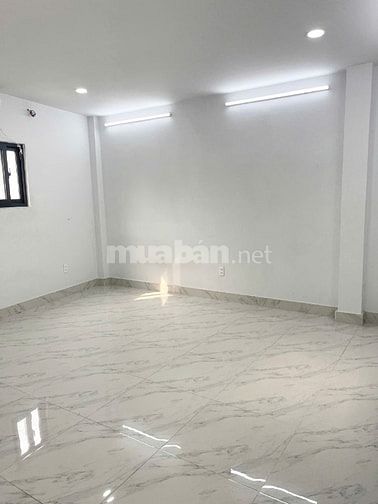 Phòng trống mới rộng 30m2 cửa sổ trời Út Tịch Tân Bình chỉ 4 triệu200k