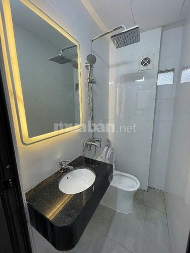 Bán nhà 5 Tầng- Lê Đại Hành, Hai Bà Trưng, DT 25m2 ngõ 3m KD giá 4,86 