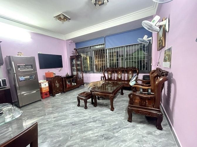Tổng giảm 1,7 tỷ còn 8,6 tỷ - gấp - 5 tầng 5pn - hẽm xe tải - sát  mt.