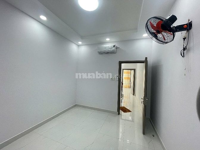 🏠Bán nhà 5 lầu hẻm xe hơi ngay chợ Phú Lâm