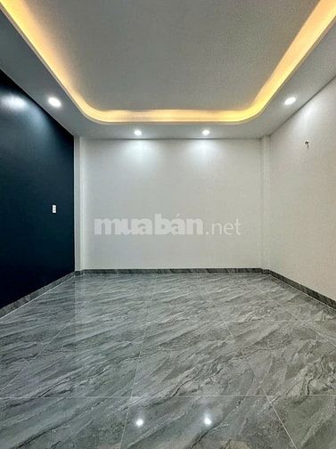 Bán nhà mới sau lưng căn mặt tiền đường Âu Dương Lân, Quận 8