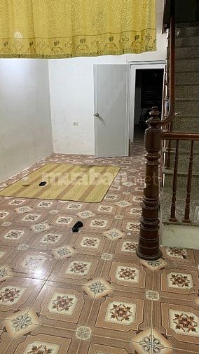 cho thuê nhà 80m2.Giá 4,5tr/th Đ/C:Số 10 ngách 238 ngõ 364 giải phóng