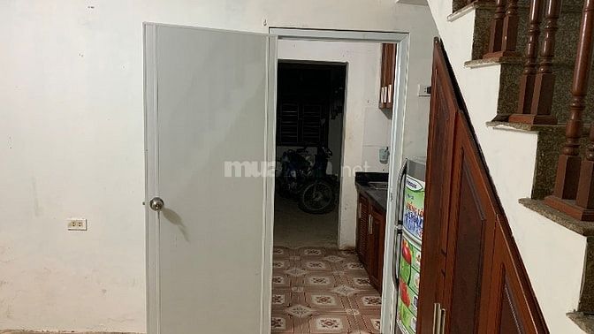 Cho thuê nhà 80m2 Giá 4,5tr/tháng Số 10 ngách 238 ngõ 364 Giải phóng 