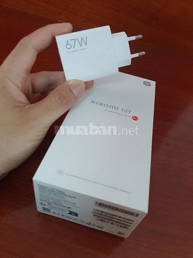 Bán Mi 13T (ram 12/256) hàng chính hãng còn bảo hành đến tháng 10/2025