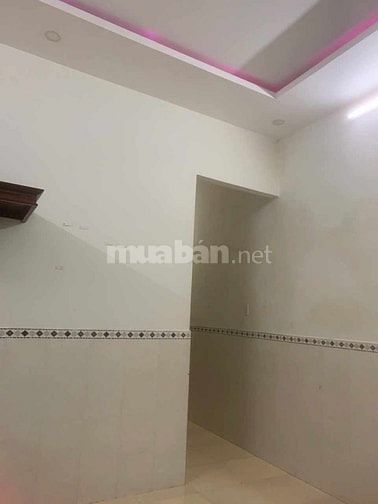 Bán NHÀ -  DT 90M2 - ngang 6m4- cấp 4 đẹp - 3PN  - hẽm ô tô-  chỉ 1ty3