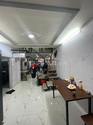 Bán nhà giá rẻ 50m2 nhỉnh 3 tỷ gần hẻm xe hơi đường Huỳnh Tấn Phát Q7