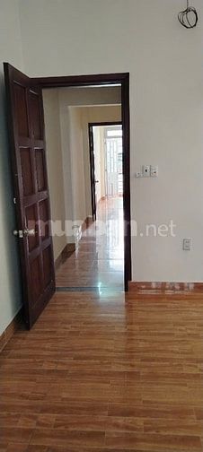 Cho thuê nhà nguyên căn 3 PN, diện tích 112m2, 1 trệt, 1 lầu 2 mặt hẻm