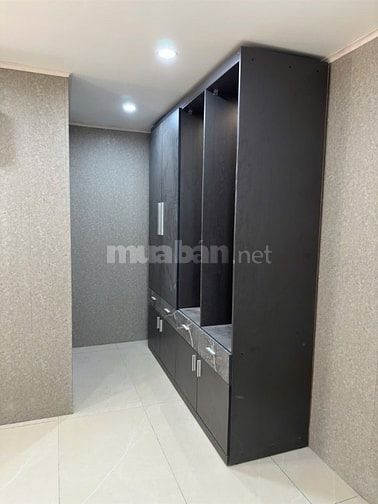 NHÀ MỚI XÂY  ( 6.5 X12) - NGUYÊN HỒNG - P1GV - FULL NỘI THẤT 