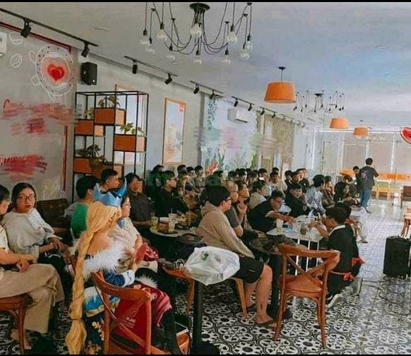 SANG QUÁN CAFE KHU VIP BÀU CÁT