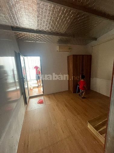 Bán nhà 2 tầng, diện tiết đất 20m2