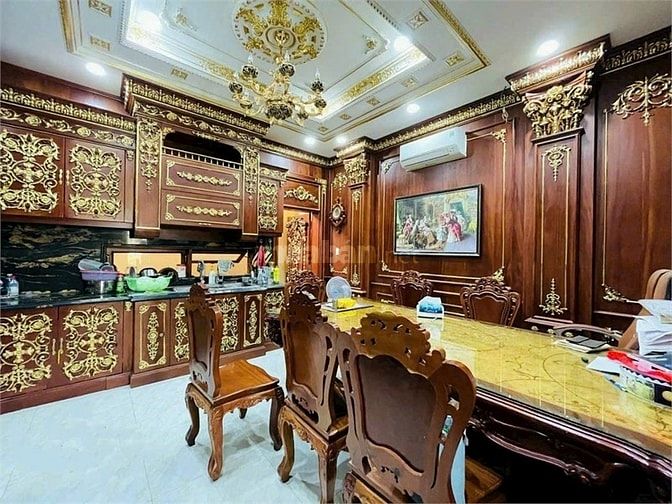 Giảm 18 Tỷ ! Biệt thự đẳng cấp Trung Tâm Gò Vấp. Nội thất Gỗ dát vàng