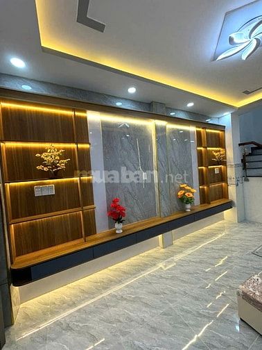 Nhà mới, 2 tầng, gần Mặt tiền Bùi Minh Trực P5Q8