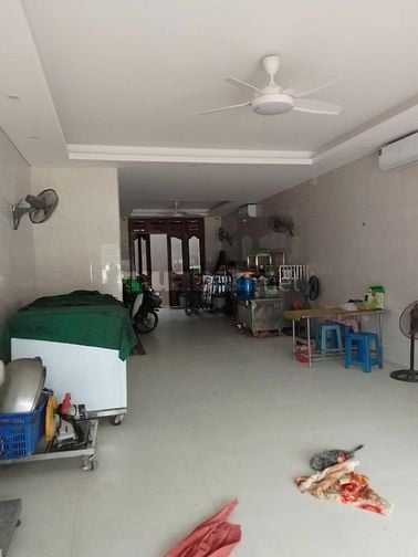 Cho thuê nhà mặt đường Tam Trinh làm văn phòng, ngân hàng, showroom...