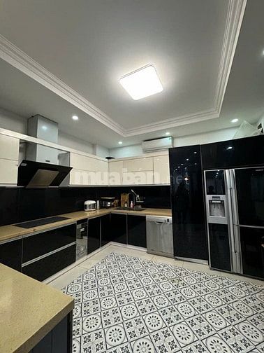 Phân lô Hoàng Cầu, thang máy, 60m2, 7 tầng, mặt tiền 6m, chỉ 23,6 tỷ