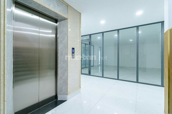 Tòa nhà Văn Phòng 6 Tầng , DTSD gần 2400m2 , sẵn HĐ thuê 350tr/tháng 