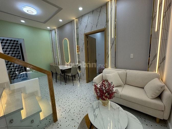 LUXURY HOUSE-Nhà 2lầu xách vali ở hẻm trước nhà 6m khuVIP Phan Văn Trị