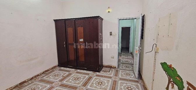 Bán Nhà Trần Khát Chân kéo Dài 44m 3 tầng Sổ đỏ chính chủ Riêng Biệt