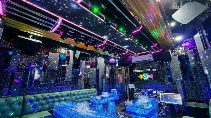 Karaoke Hong Kong 3 Tuyển Nhân Viên Phục Vụ Pr