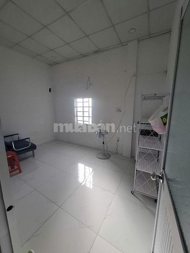 Cho thuê nhà mặt tiền Hóc Môn, Nguyễn Văn Bứa, 115m2, tiện kinh doanh