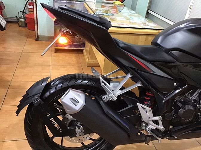 HONDA CBR 150cc,SX NĂM 2018.XE RẤT ĐẸP.ĐẦU NỒI,MÁY MÓC  ZIN NGUYÊN BẢN