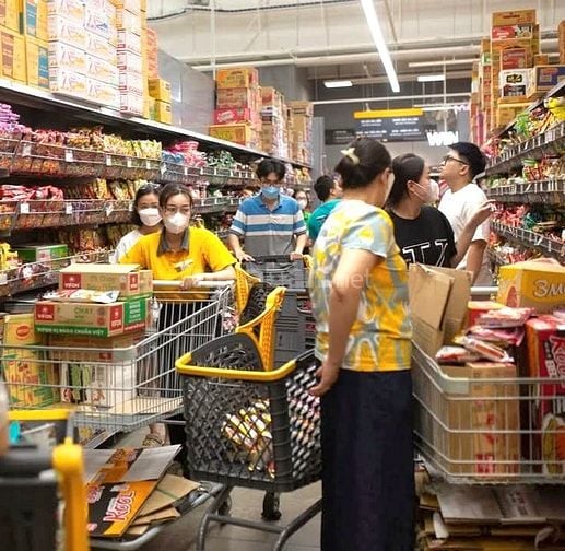 Thông Báo Cần Tuyển Dụng Nhân Viên Đóng Gói -Bán Hàng Siêu Thị Emart