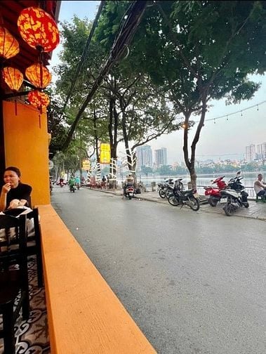 Nhượng quán cf View hồ Hoàng Cầu Lô Góc doanh thu đỉnh Víp Đống Đa